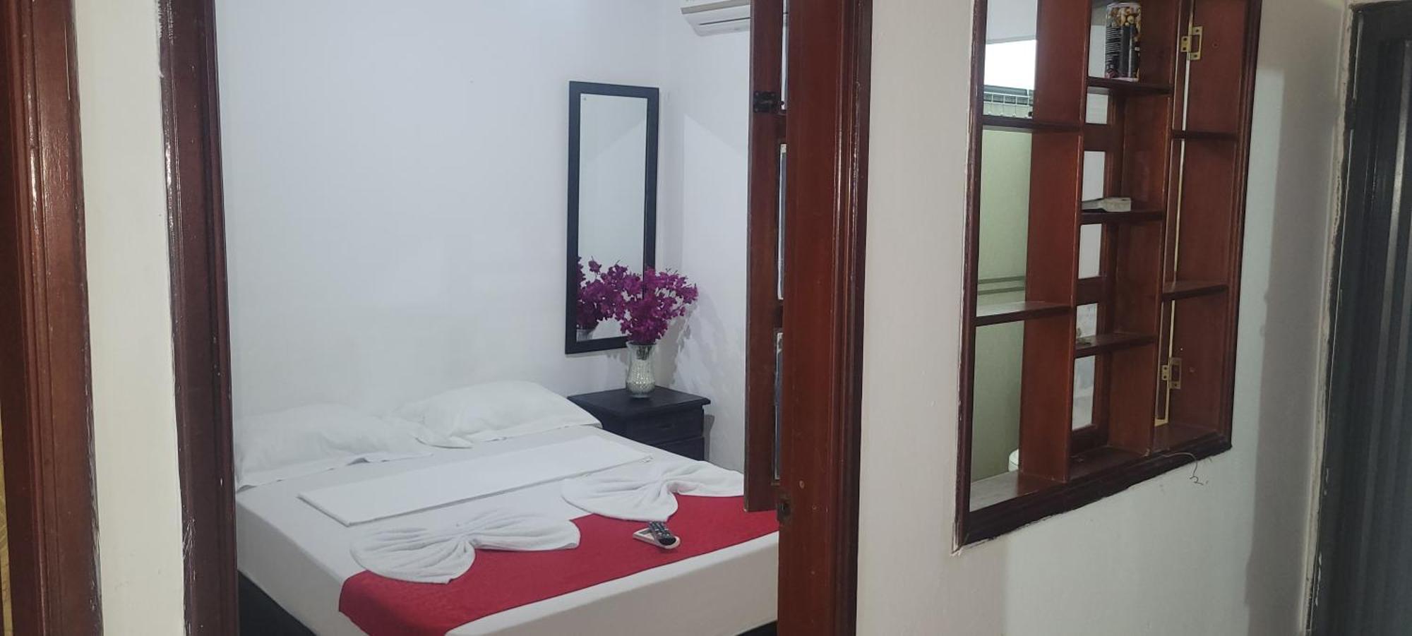 Hostal Villa Del Rio Las Brisas Villavieja Eksteriør billede