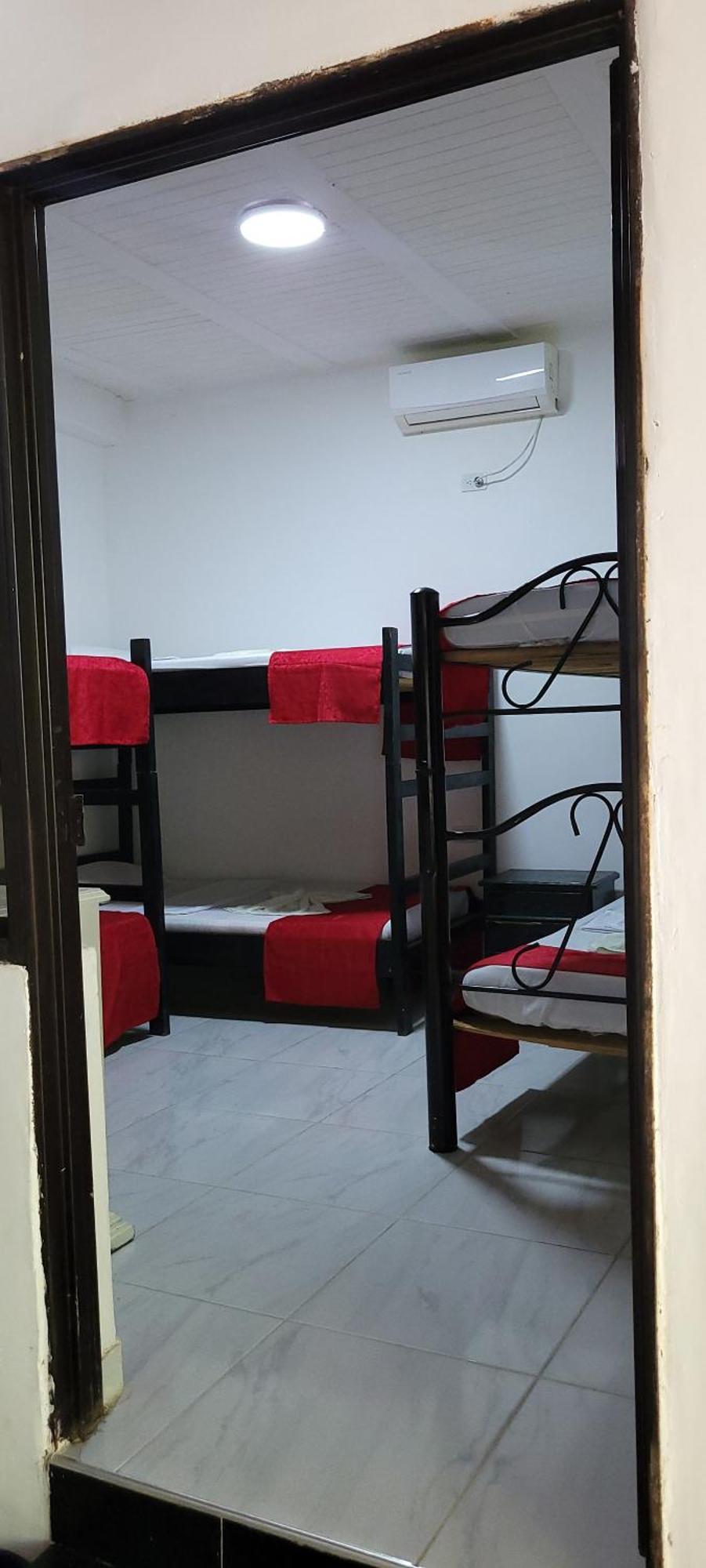 Hostal Villa Del Rio Las Brisas Villavieja Eksteriør billede