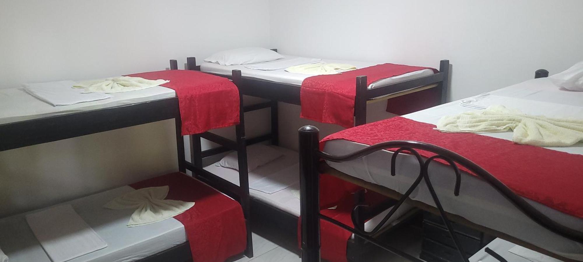 Hostal Villa Del Rio Las Brisas Villavieja Eksteriør billede