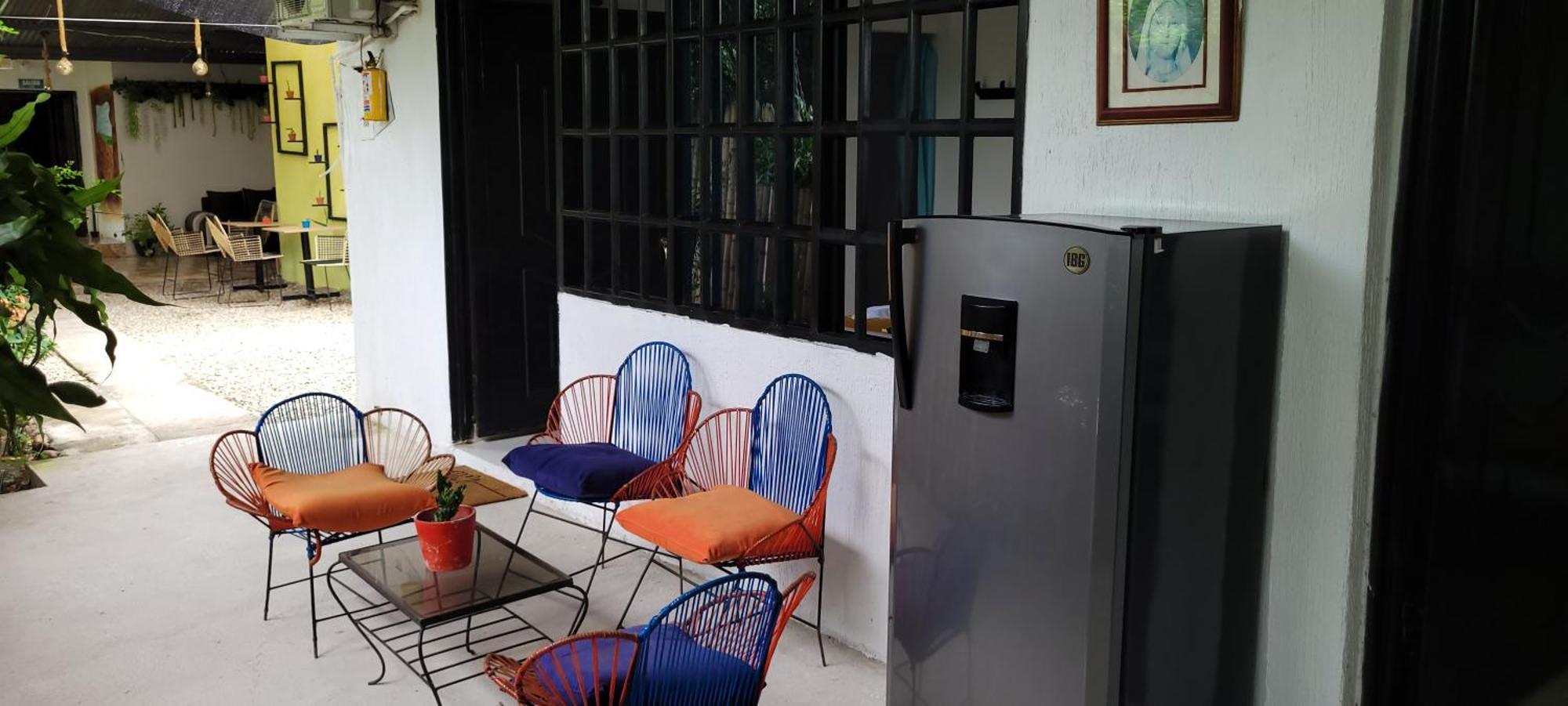 Hostal Villa Del Rio Las Brisas Villavieja Eksteriør billede