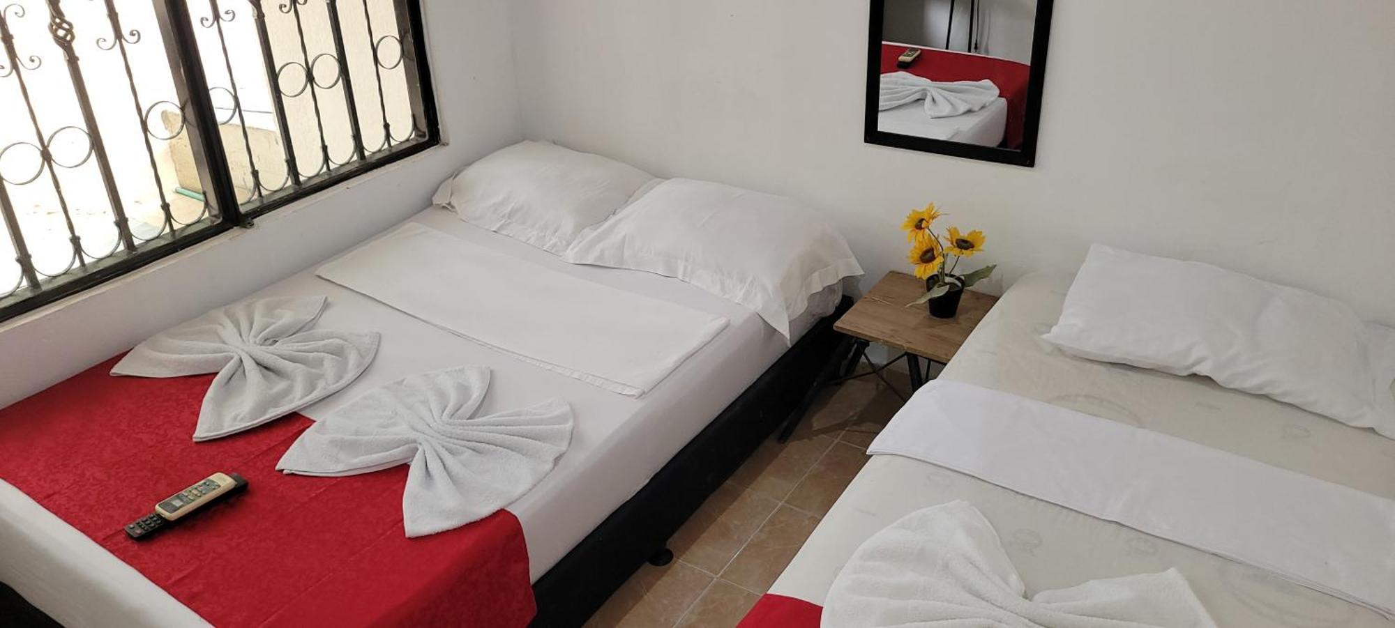 Hostal Villa Del Rio Las Brisas Villavieja Eksteriør billede